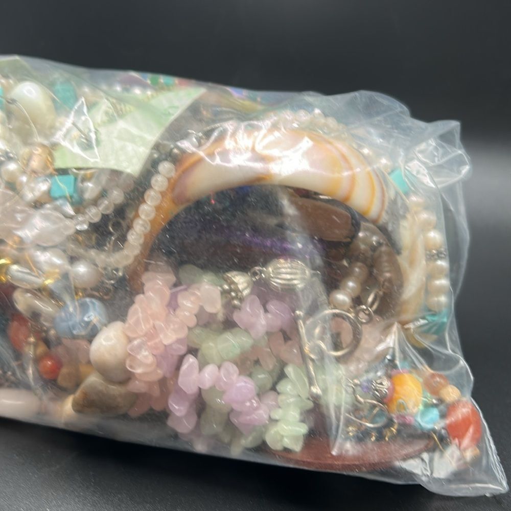 Mystery Mixed Jewelry Bag Natural Elements 2.6 lbs. Wearable Craft VTG Modern - Picture 5 of 6